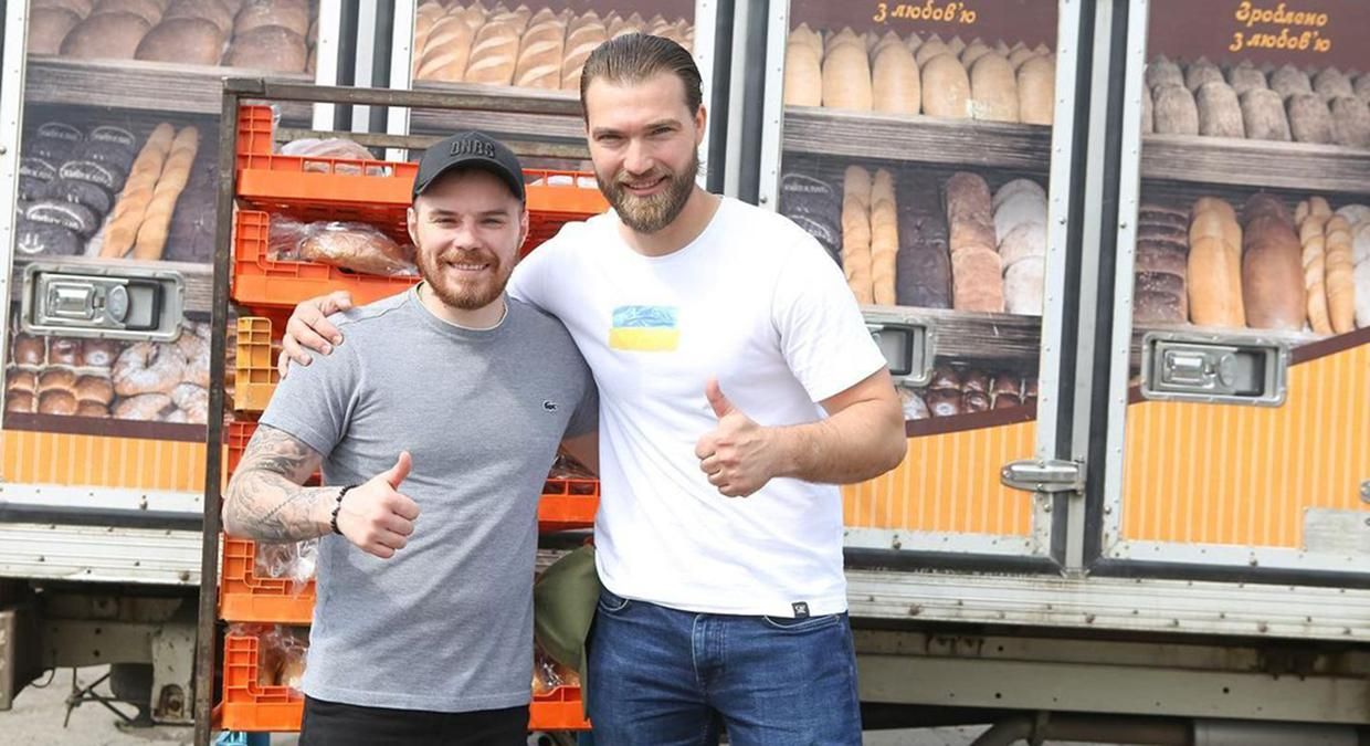 Олег Верняєв (ліворуч) / фото з соцмереж