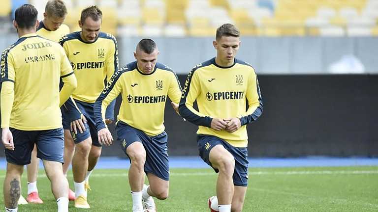 Александр Зубков на тренировке сборной / фото УАФ Александр Зубков на тренировке сборной / фото УАФ