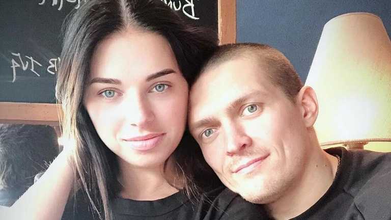 Подружжя Усиків / фото з соцмереж Подружжя Усиків / фото з соцмереж