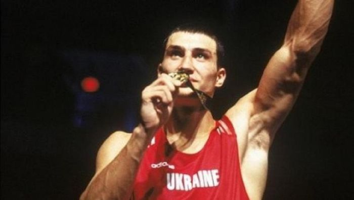 Ляпас від тренера та підміна брата ''на стероїдах'' – як Володимир Кличко історичне золото Олімпіади здобував