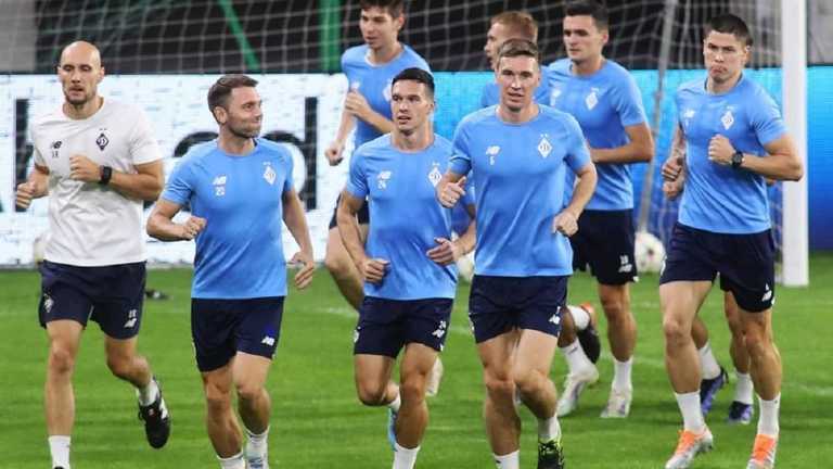 Гравці Динамо / Фото сайт "біло-синіх" Гравці Динамо / Фото сайт "біло-синіх"