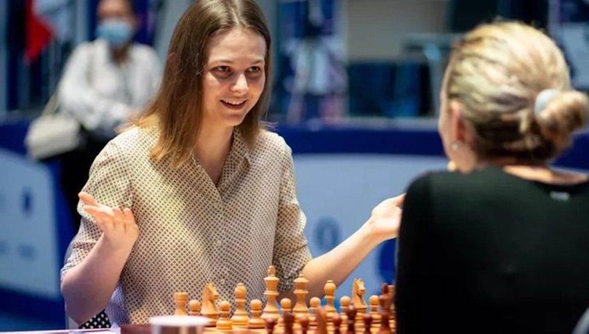Жіноча збірна України здобула перемогу на шаховій Олімпіаді, чоловіки розписали нічию