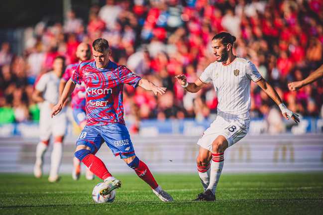 Владислав Кочергін (ліворуч) / фото ФК Ракув Владислав Кочергін (ліворуч) / фото ФК Ракув