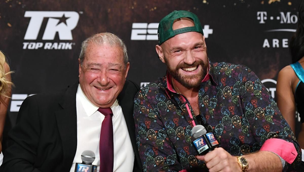 Боб Арум і Тайсон Ф'юрі / Yahoo! Sports Боб Арум і Тайсон Ф'юрі / Yahoo! Sports