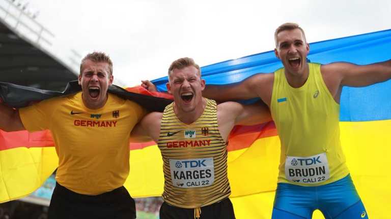 Михаил Брудин с призерами / НОК Михаил Брудин с призерами / НОК