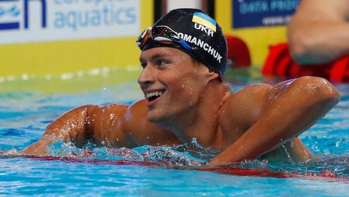 Романчук с первого места вышел в финал чемпионата Европы-2022 по плаванию