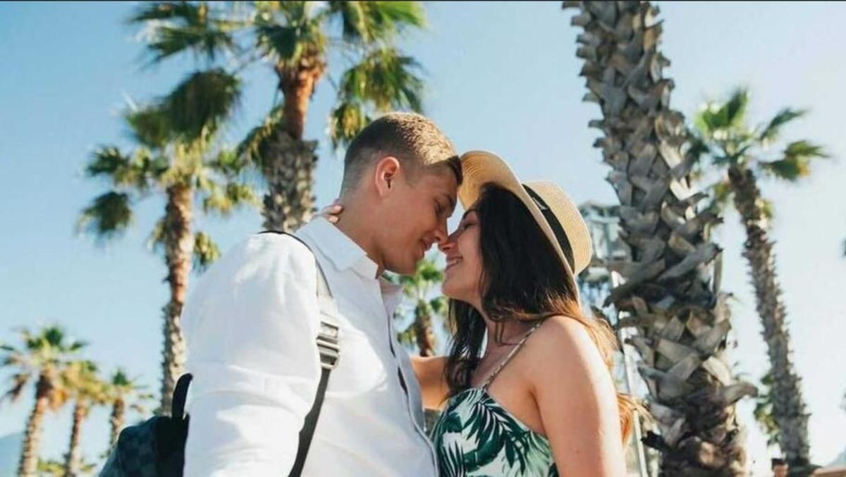 Довбик с женой Юлией / фото из соцсетей