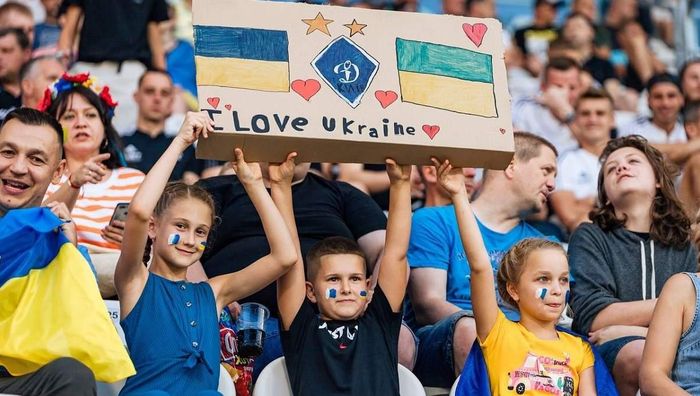 Штурм – Динамо: австрійці заборонили киянам вивісити банер на підтримку полонених воїнів "Азова" 