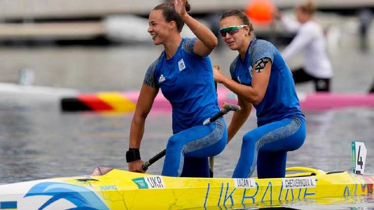 Людмила Лузан и Анастасия Четверикова / Фото АР Людмила Лузан и Анастасия Четверикова / Фото АР