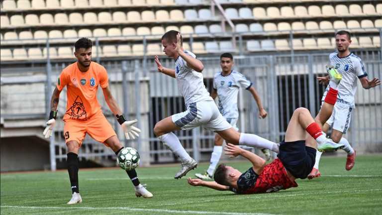 МФК Металлург – Кремень / фото ФК Кремень МФК Металлург – Кремень / фото ФК Кремень