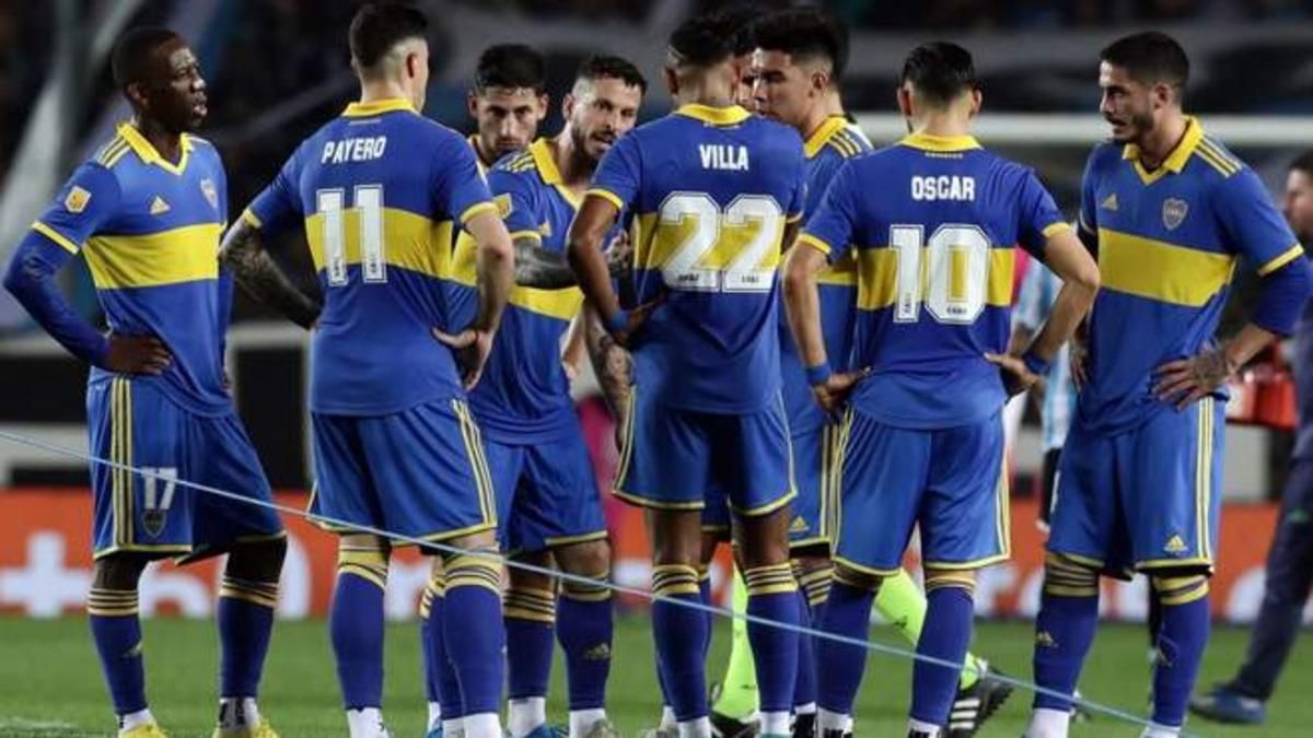 Ссора между футболистами Бока Хуниорс / Ole