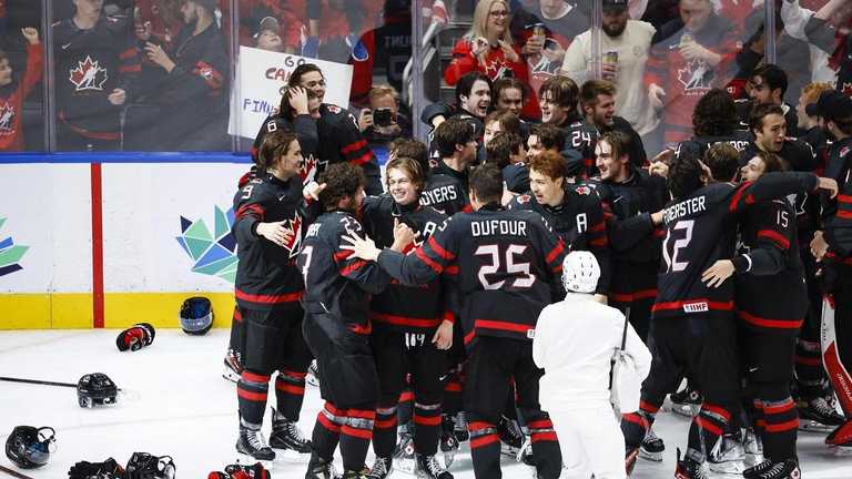 Молодіжна збірна Канади з хокею / AP Молодіжна збірна Канади з хокею / AP