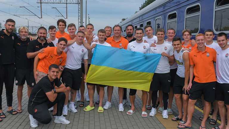 "Гірники" повернулися в Україну / фото ФК Шахтар "Гірники" повернулися в Україну / фото ФК Шахтар