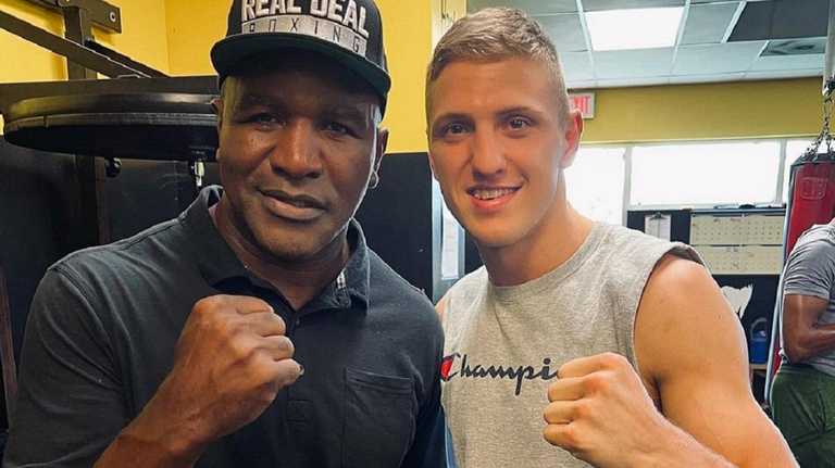 Евандер Холіфілд і Федір Черкашин / Instagram Евандер Холіфілд і Федір Черкашин / Instagram