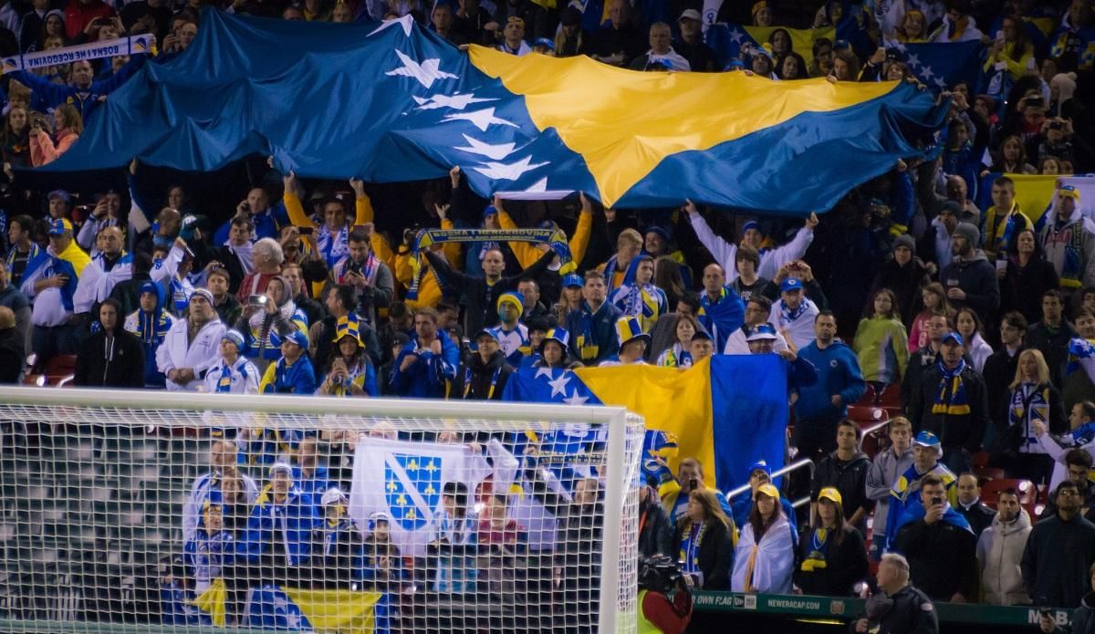 Фаны Боснии и Герцеговины / Фото УЕФА