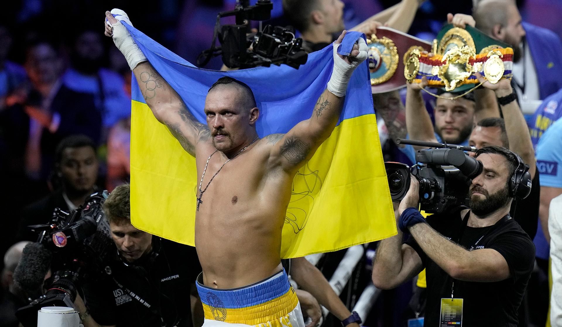 Александр Усик / фото Matchroom Александр Усик / фото Matchroom