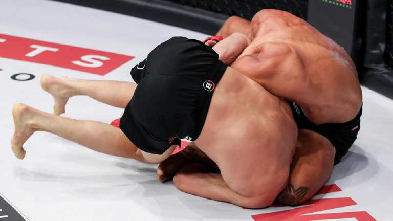 Данте Широ – Лука Поклит / Фото Bellator Данте Широ – Лука Поклит / Фото Bellator