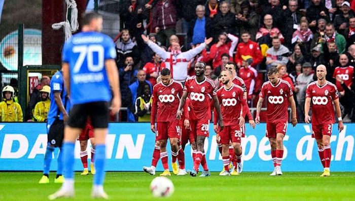 Брюгге потерпел разгром: Яремчук провалился, а Соболь "исцелился" после информации о пропуске матчей сборной Украины из-за травмы Брюгге потерпел разгром: Яремчук провалился, а Соболь "исцелился" после информации о пропуске матчей сборной Украины из-за травмы