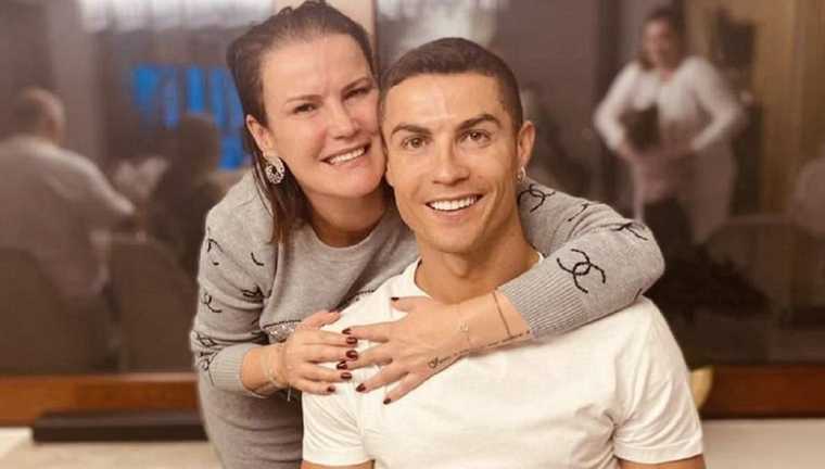 Роналду с сестрой / фото из соцсетей