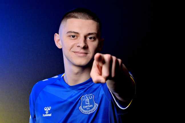 Віталій Миколенко / фото ФК Евертон Віталій Миколенко / фото ФК Евертон