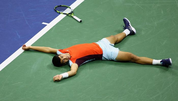 Алькарас в 5-сетовом поединке пробился в финал US Open с историческим достижением