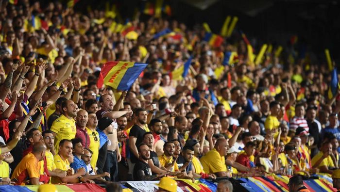 Скандировали "Сербия": румынские фанаты спровоцировали боснийцев на массовую драку в Лиге наций