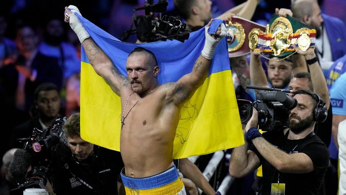"Усик – уже в Залі слави": промоутер оцінив українця значно вище за конкурентів