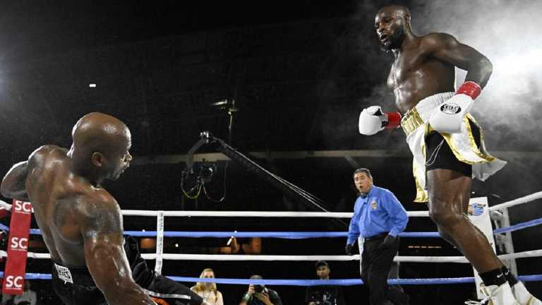 ЛеВеон Белл и Адриан Питерсон / New York Post ЛеВеон Белл и Адриан Питерсон / New York Post