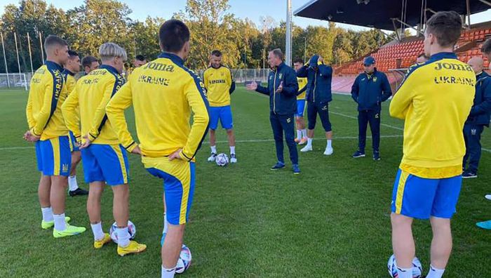 Лига наций: двое игроков сборной Украины пропустили тренировку