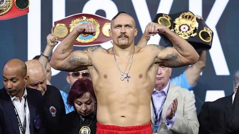 Александр Усик / фото из соцсетей Александр Усик / фото из соцсетей