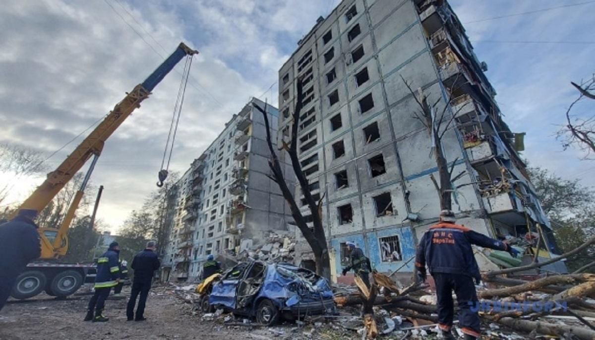 Наслідки ракетного удару по Запоріжжю / Фото Укрінформ
