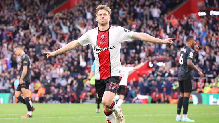 Стюарт Армстронг празднует гол / Фото ФК Саутгемптон Стюарт Армстронг празднует гол / Фото ФК Саутгемптон