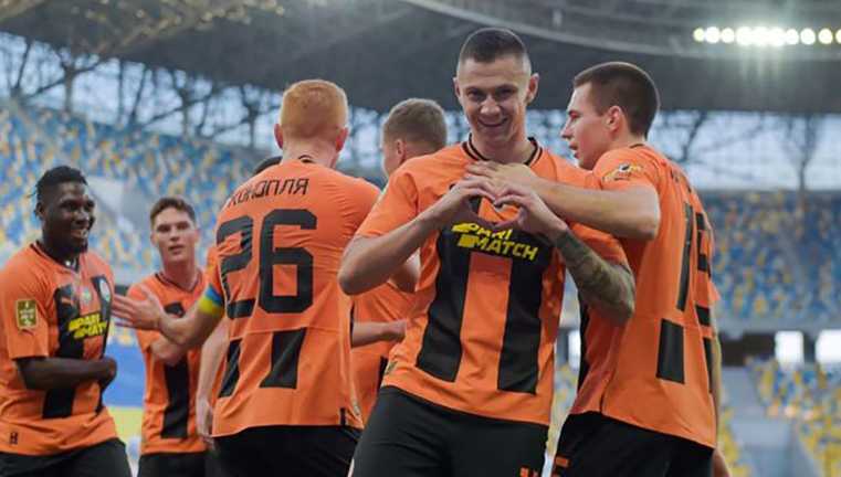 Шахтер справился с Динамо / фото ФК Шахтер