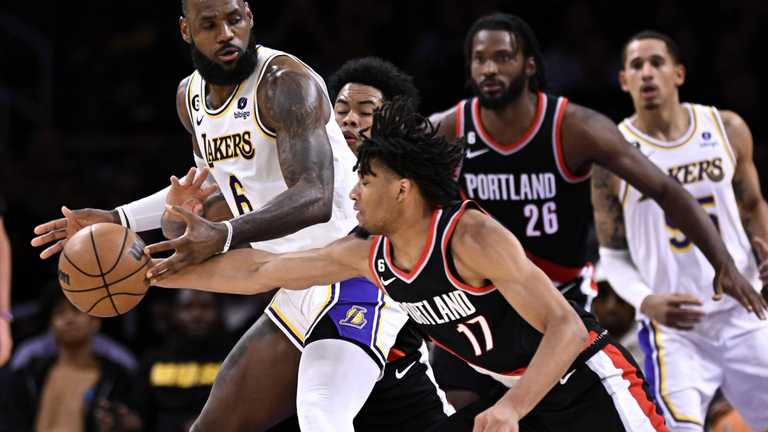 Леброн против Портленда / Фото LATimes Леброн против Портленда / Фото LATimes