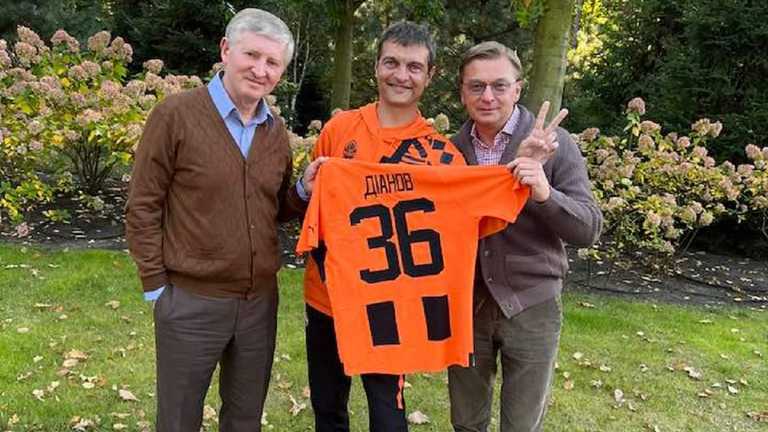 Рінат Ахметов, Михайло Діанов та Сергій Палкін / фото з соцмереж Рінат Ахметов, Михайло Діанов та Сергій Палкін / фото з соцмереж