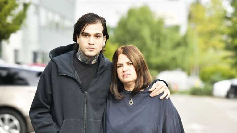 Разван Попа с матерью / Фото Gazeta Sporturilor Разван Попа с матерью / Фото Gazeta Sporturilor