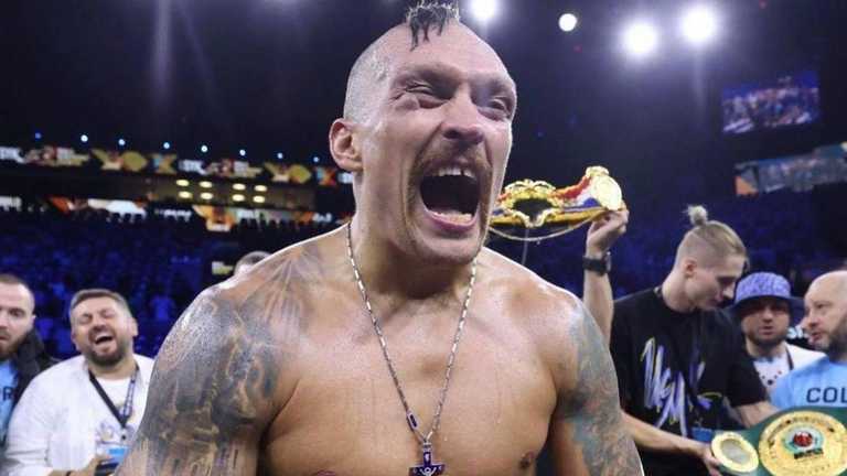 Александр Усик / Фото из соцсетей Александр Усик / Фото из соцсетей