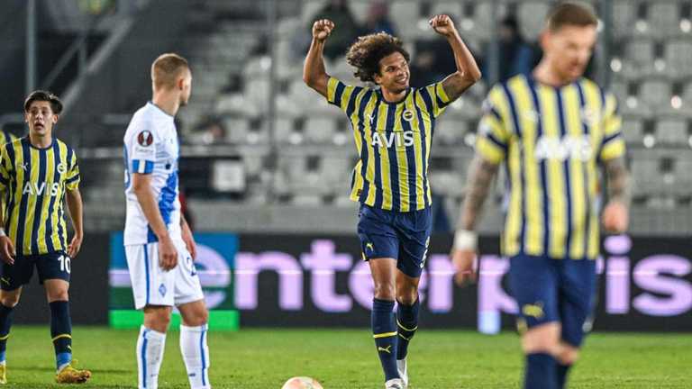 Динамо проти Фенербахче / фото AFP Динамо проти Фенербахче / фото AFP