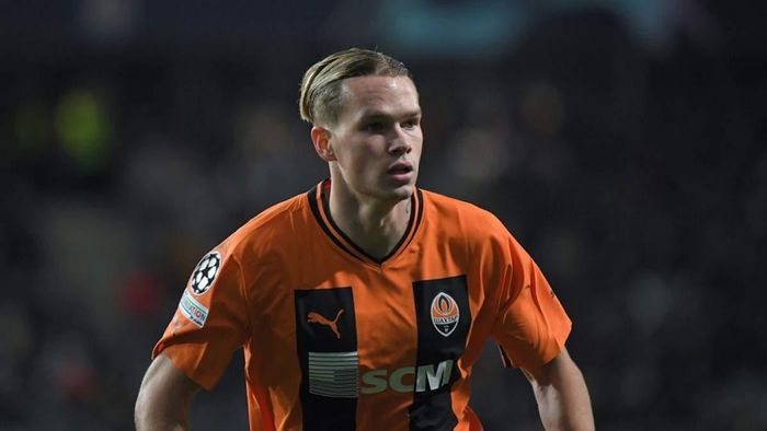 Мудрик крутит носом перед самым богатым клубом мира – в Европе разгорается борьба за украинца