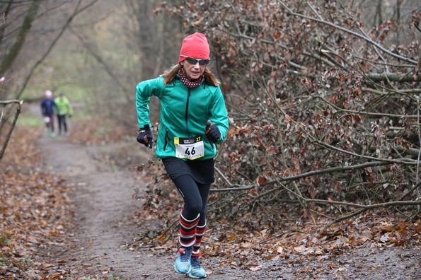 "Можу цілий мішок картоплі сама підняти": 67-річна українка пробігає 260 кілометрів за 48 годин