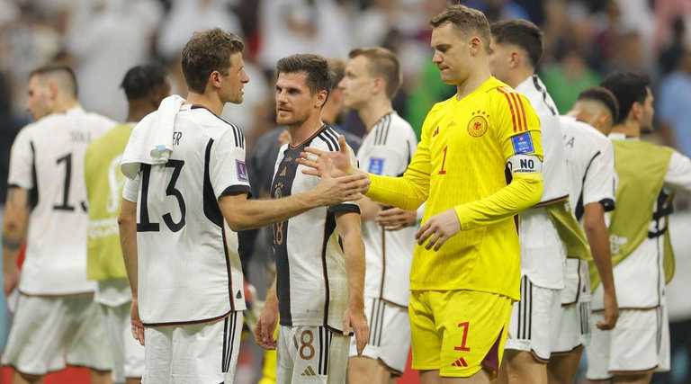 Германия спаслась в поединке с испанцами / фото AFP