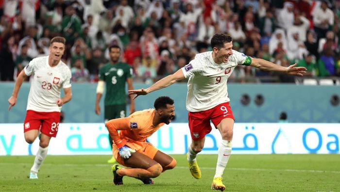 Дебютный гол и слезы Левандовски в видеообзоре матча Польша – Саудовская Аравия – 2:0