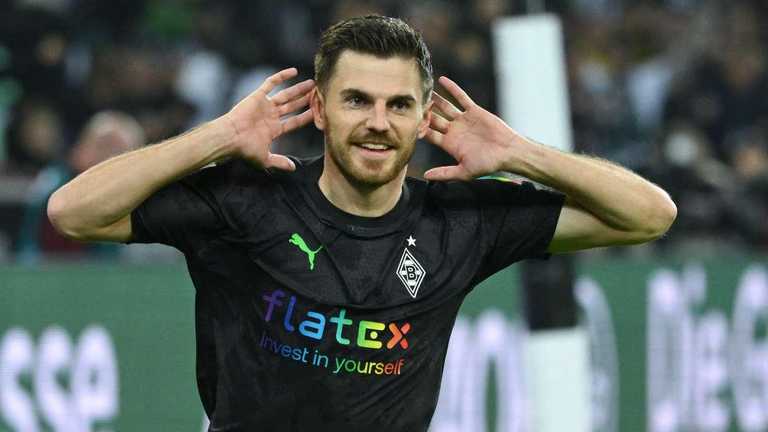 Боруссия М одолела Боруссию Д / фото AFP Боруссия М одолела Боруссию Д / фото AFP