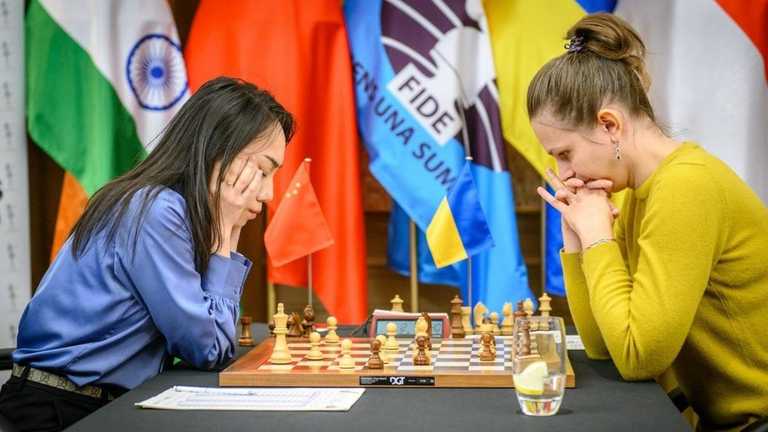 Тінцзе та Музичук / фото FIDE