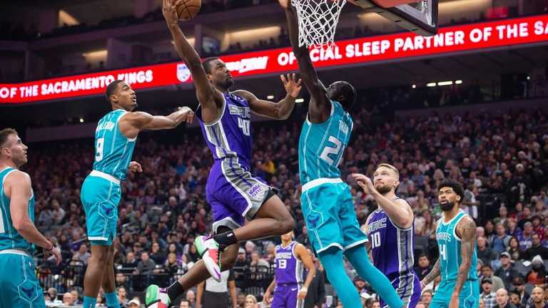 Шарлотт одолел Сакраменто / Фото НБА Шарлотт одолел Сакраменто / Фото НБА