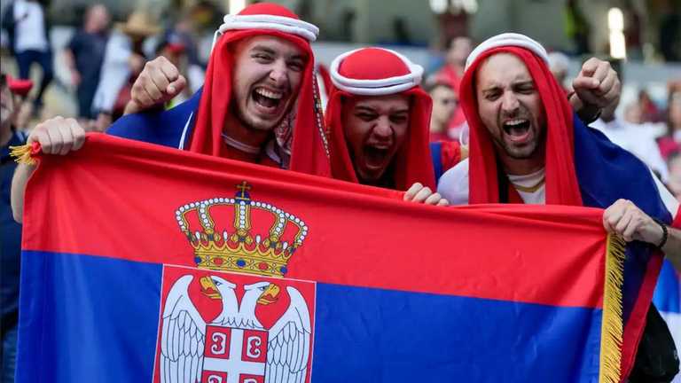 Фанаты Сербии/AP
