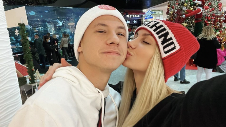 Андрій Борячук зі своєю коханою / фото Instagram