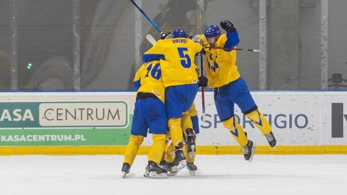 Украина U-20 разгромила Южную Корею на ЧМ по хоккею
