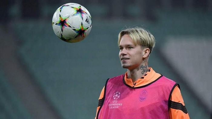 Арсенал повысил предложение Шахтеру за Мудрика – известна сумма