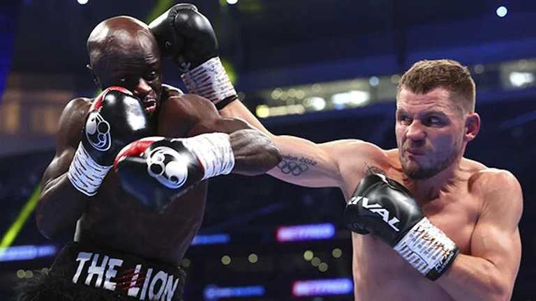 Берінчик переміг Менді / фото Twitter Берінчик переміг Менді / фото Twitter